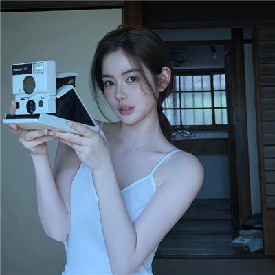 触碰的双手