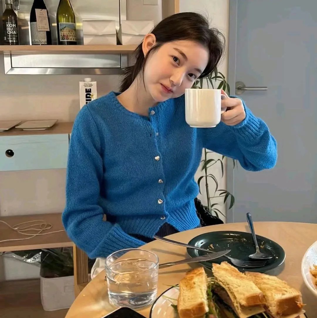 彩象岛的女孩儿